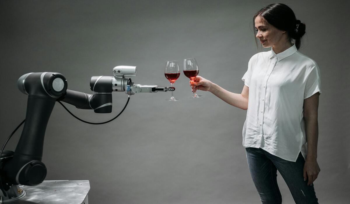 Industrial Applications of CNC in the Robotic Arm Industry
